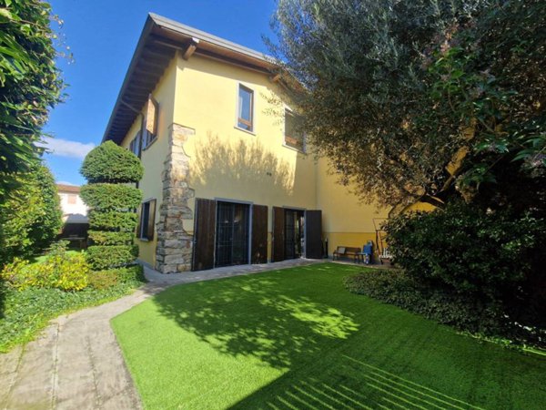 casa indipendente in vendita a Seriate