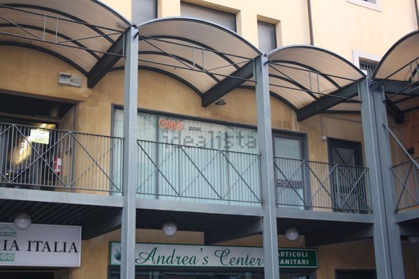 negozio in vendita a Seriate