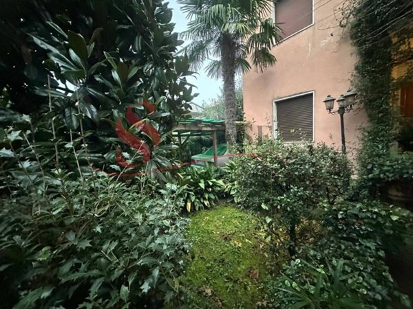 casa indipendente in vendita a Seriate