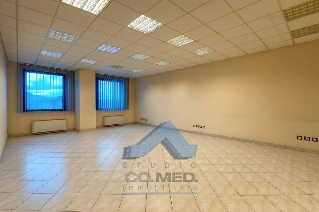 appartamento in vendita a Seriate in zona Comonte