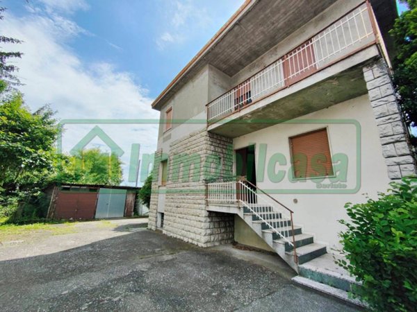 casa indipendente in vendita a Seriate