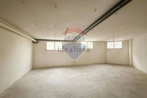 locale di sgombero in vendita a Seriate