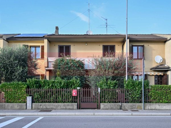 casa indipendente in vendita a Seriate