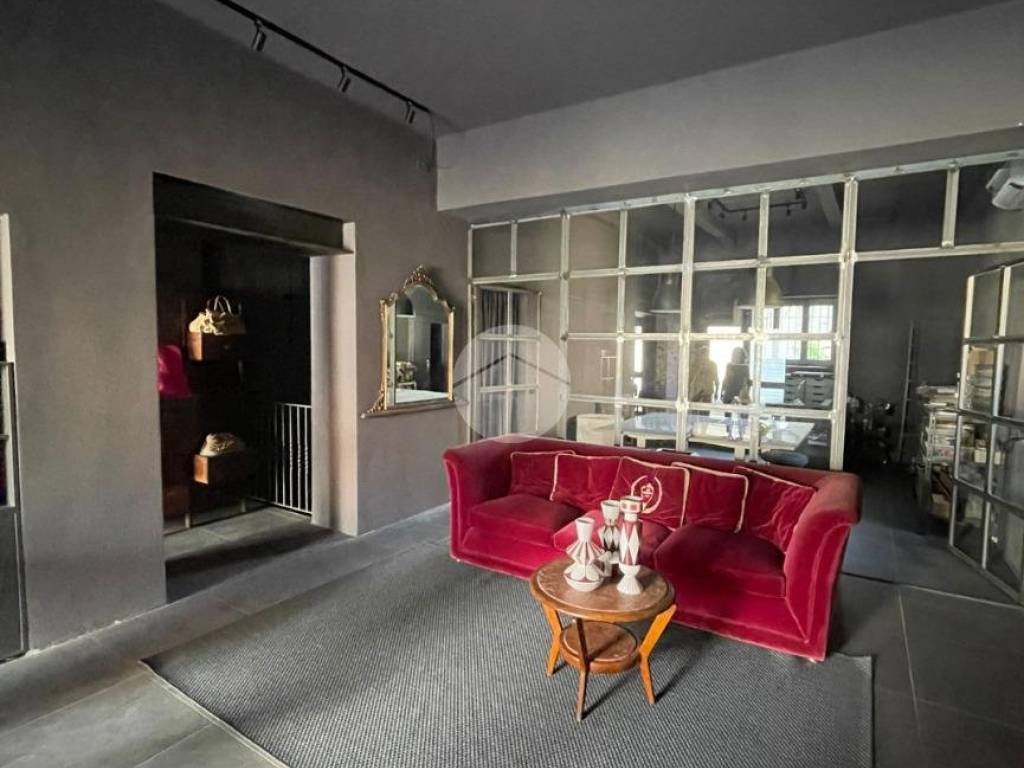 negozio in vendita a Seriate