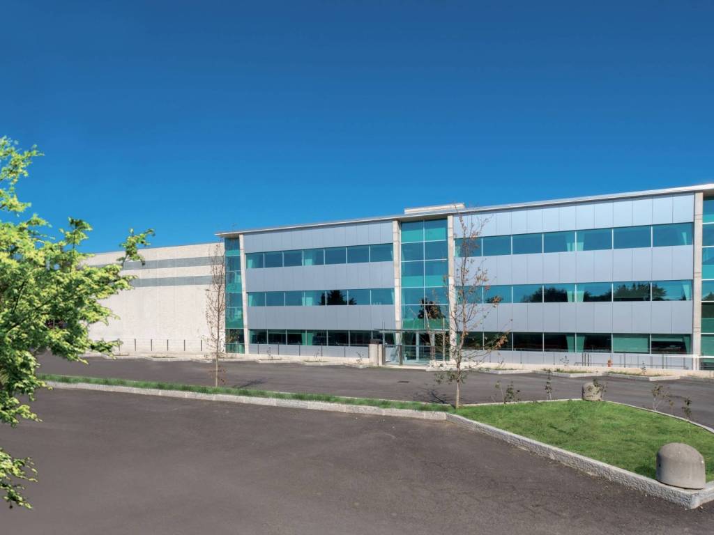 capannone in vendita a Seriate