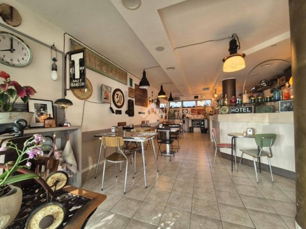 negozio in vendita a Seriate