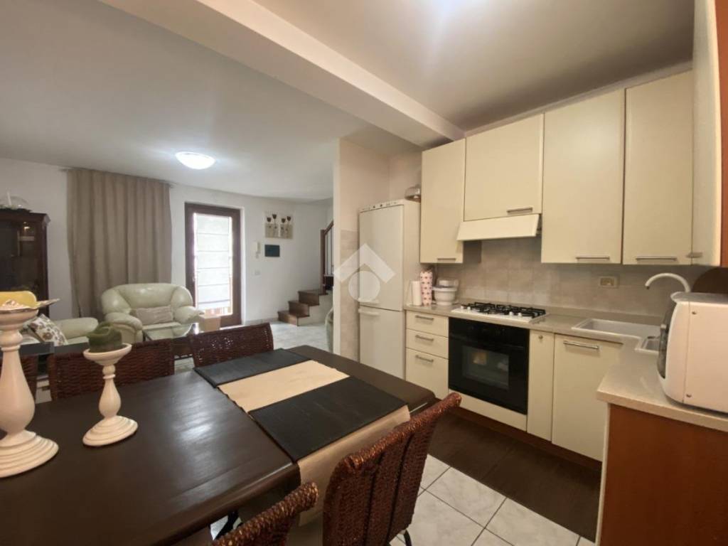 appartamento in vendita a Seriate