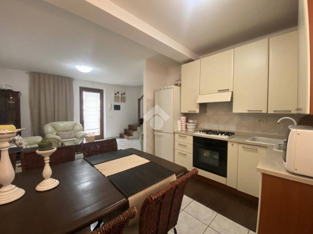 appartamento in vendita a Seriate