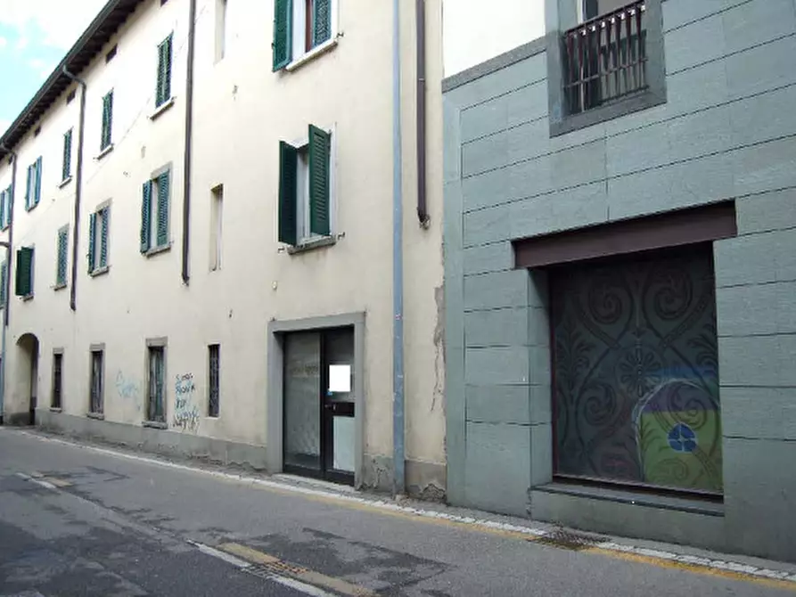 negozio in vendita a Seriate