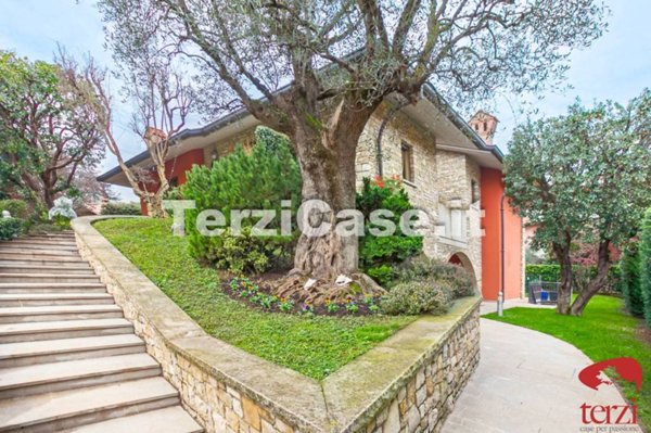 casa indipendente in vendita a Seriate