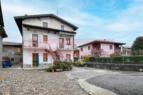 casa indipendente in vendita a Seriate