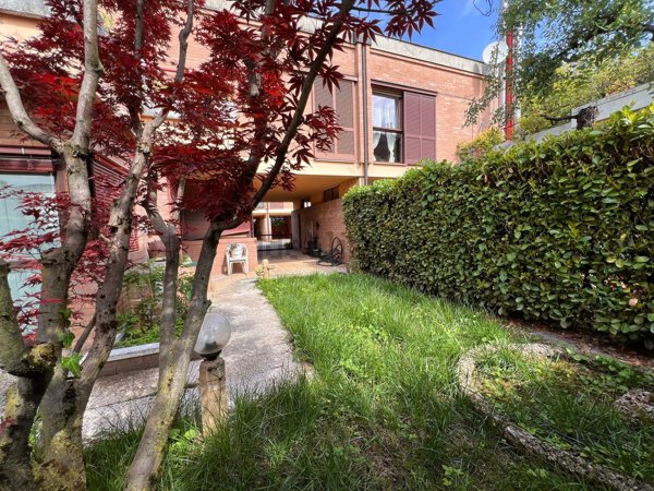 casa indipendente in vendita a Seriate