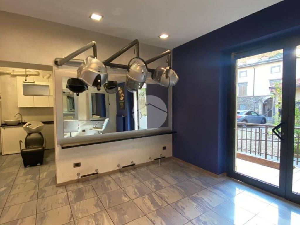 negozio in vendita a Seriate