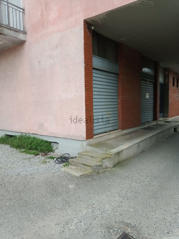 locale di sgombero in vendita a Seriate