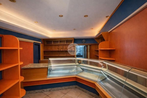 locale di sgombero in vendita a Seriate