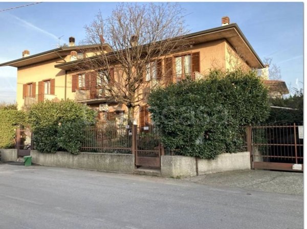 casa indipendente in vendita a Seriate