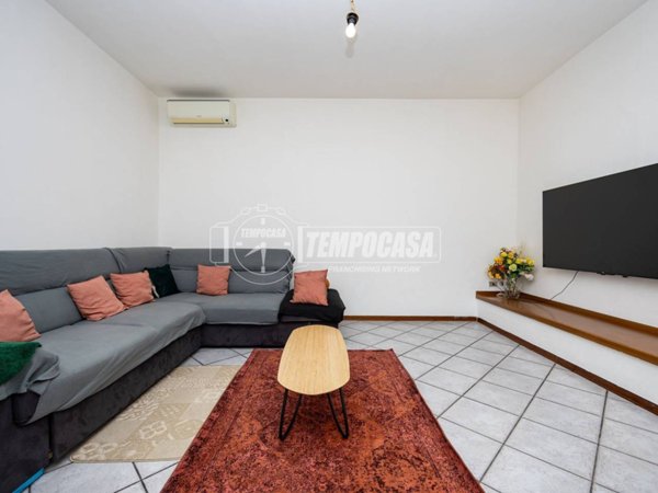 appartamento in vendita a Seriate in zona Cassinone