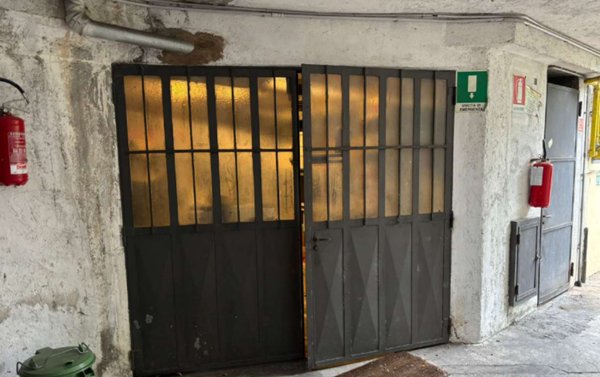 locale di sgombero in vendita a Seriate