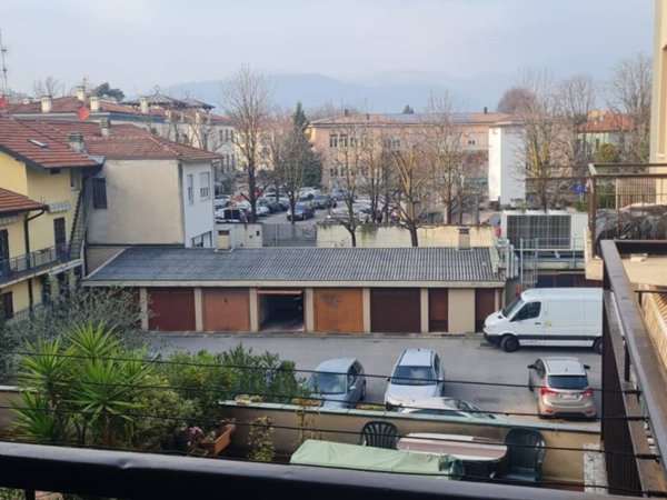 appartamento in vendita a Seriate