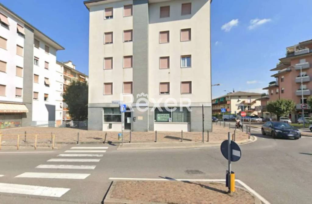 ufficio in vendita a Seriate in zona Paderno