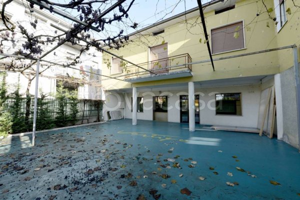 casa indipendente in vendita a Seriate