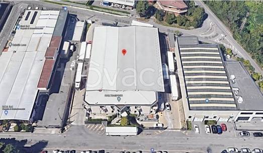 capannone in vendita a Seriate