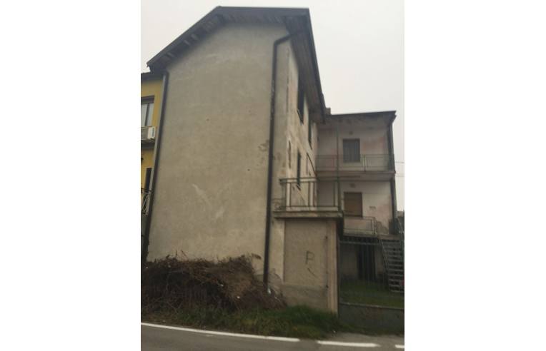 casa indipendente in vendita a Seriate in zona Cassinone