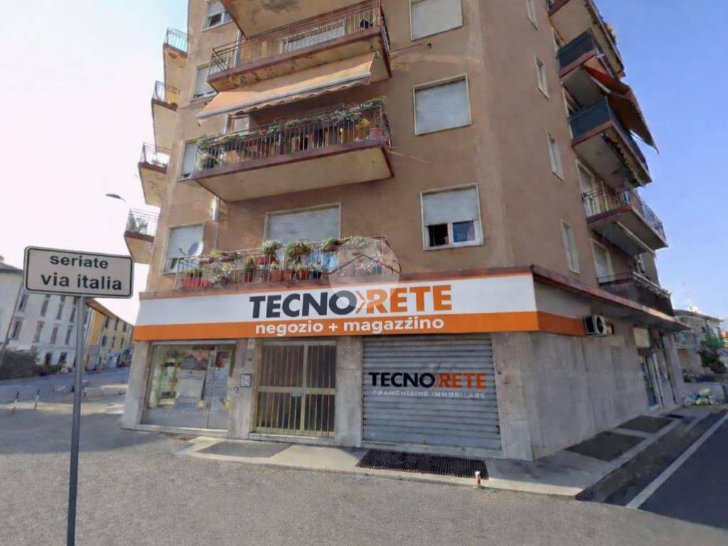 negozio in vendita a Seriate