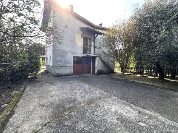 casa indipendente in vendita a Seriate