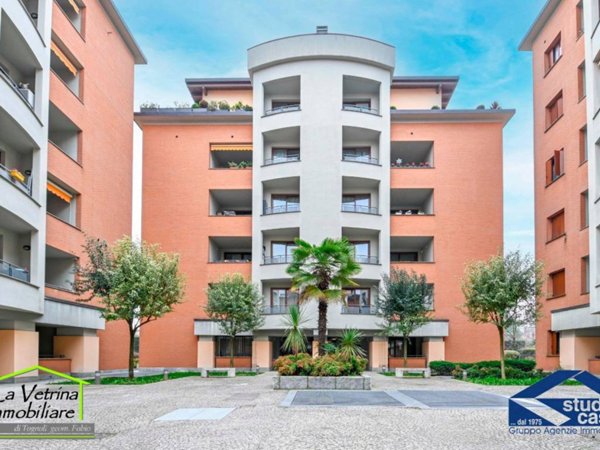 appartamento in vendita a Seriate in zona Paderno