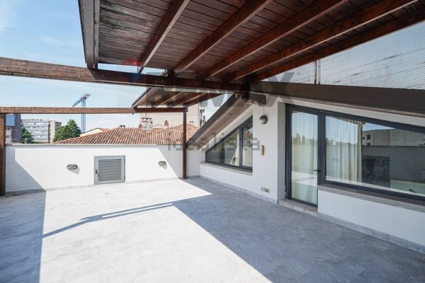 appartamento in vendita a Seriate in zona Paderno