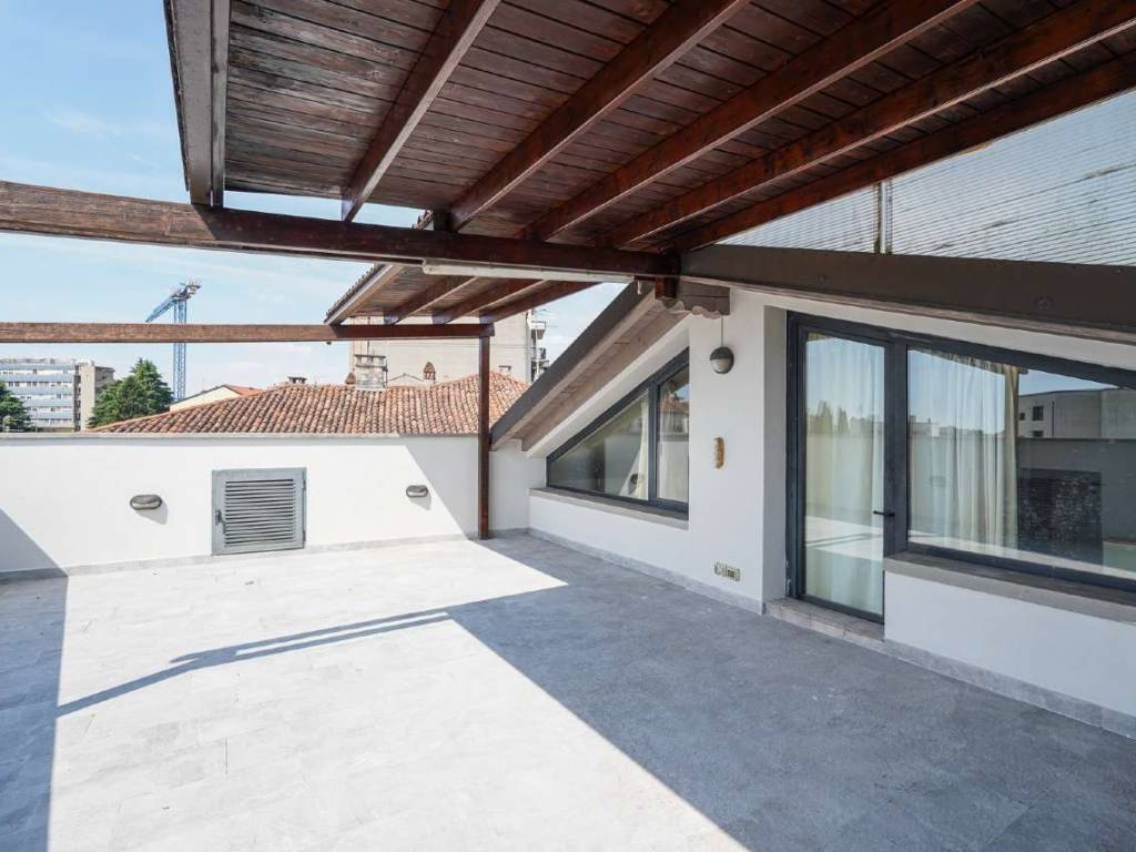 appartamento in vendita a Seriate in zona Paderno