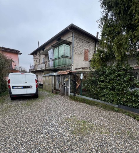 locale di sgombero in vendita a Seriate