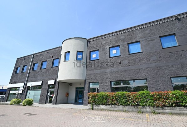 ufficio in vendita a Seriate