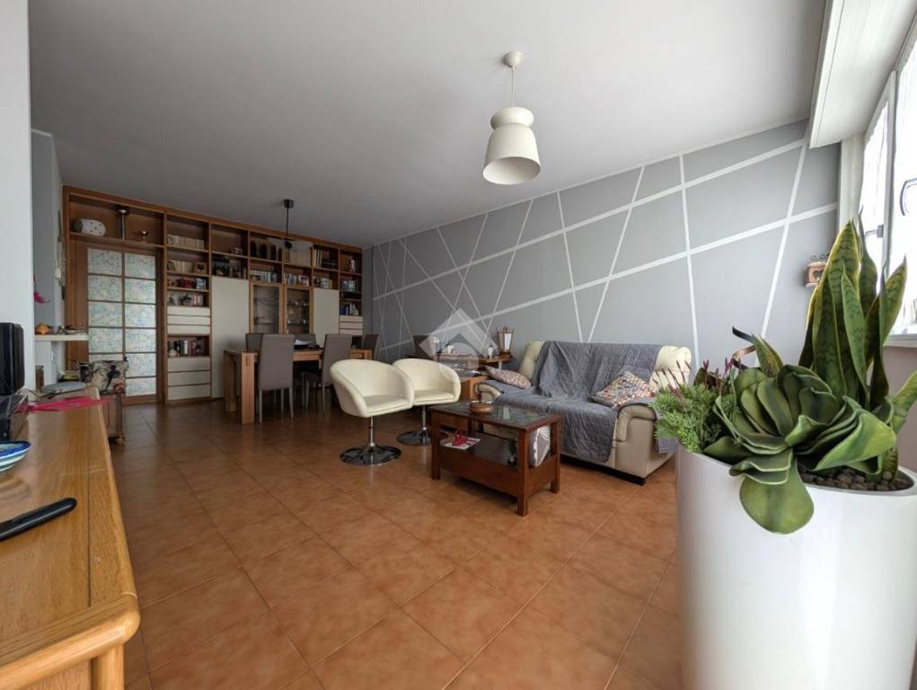 appartamento in vendita a Seriate in zona Paderno