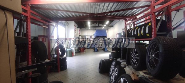 locale commerciale in vendita a Seriate in zona Paderno