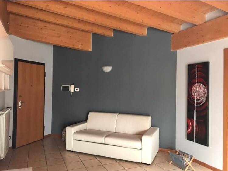 appartamento in vendita a Seriate in zona Paderno