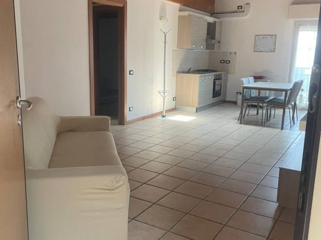 appartamento in vendita a Seriate in zona Paderno