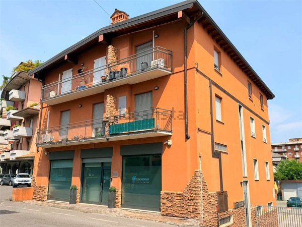 appartamento in vendita a Seriate in zona Paderno