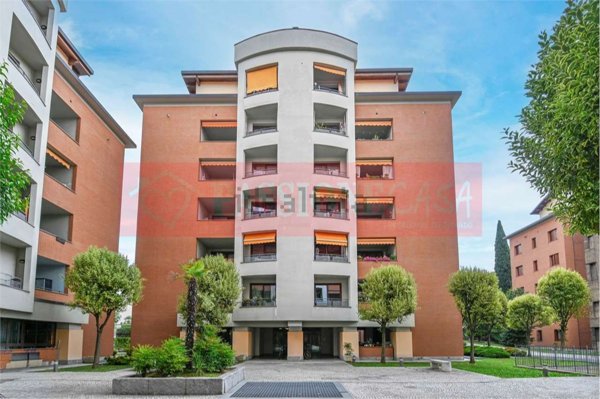 appartamento in vendita a Seriate in zona Paderno