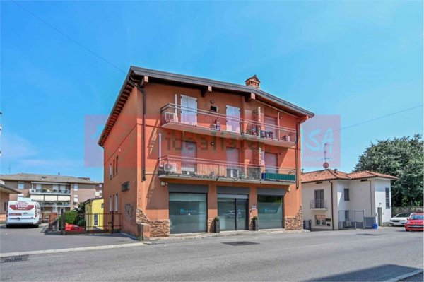 appartamento in vendita a Seriate in zona Paderno