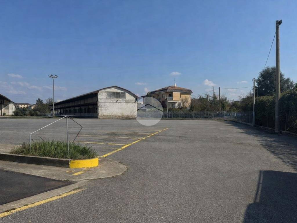 capannone in vendita a Seriate in zona Paderno