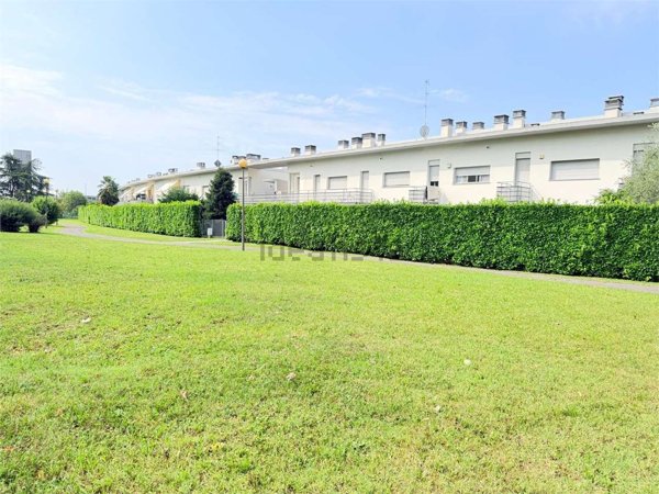 appartamento in vendita a Seriate in zona Paderno