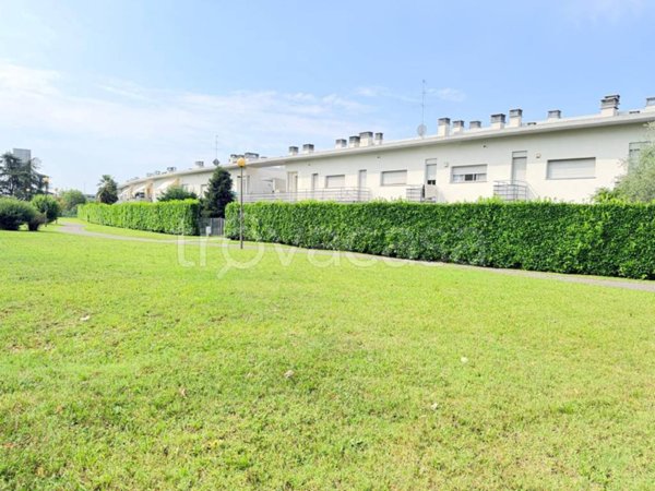 appartamento in vendita a Seriate in zona Paderno