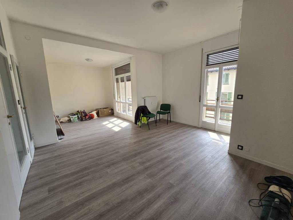 appartamento in vendita a Seriate in zona Paderno