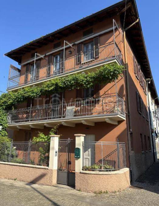 appartamento in vendita a Seriate in zona Paderno