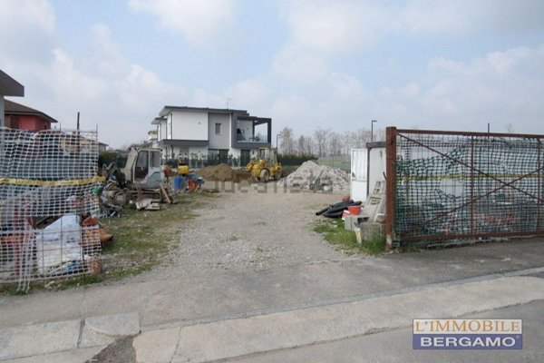 casa indipendente in vendita a Seriate in zona Paderno