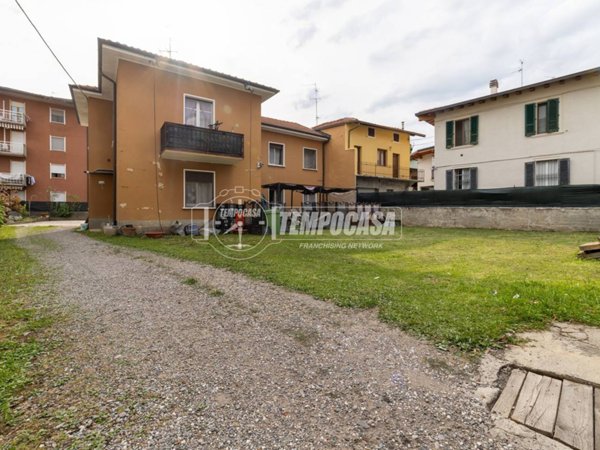 casa indipendente in vendita a Seriate in zona Paderno