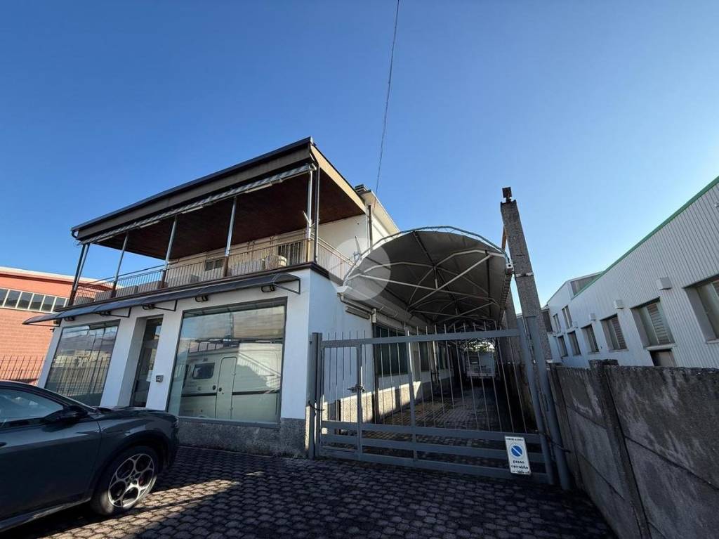 appartamento in vendita a Seriate in zona Paderno