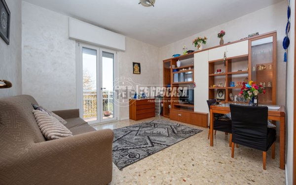 appartamento in vendita a Seriate in zona Paderno